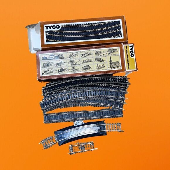 2 Vintage Tyco 1975 HO Gauge Track 91-0-189 Set With Original Box's - Picture 1 of 6